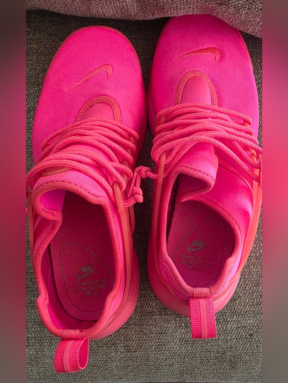 Nike Air Presto Triple Pink Sneakers Women's Size 8 - Picture 2 of 5